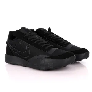 NK Waffle Racer All Black Sneakers