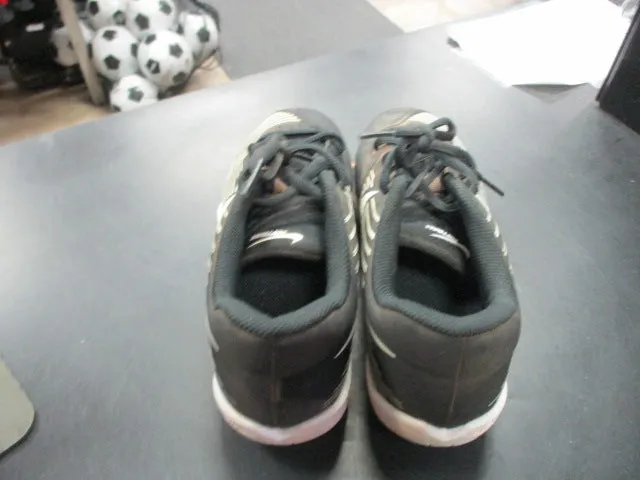 Used Nike Softball Cleats Size 4.5