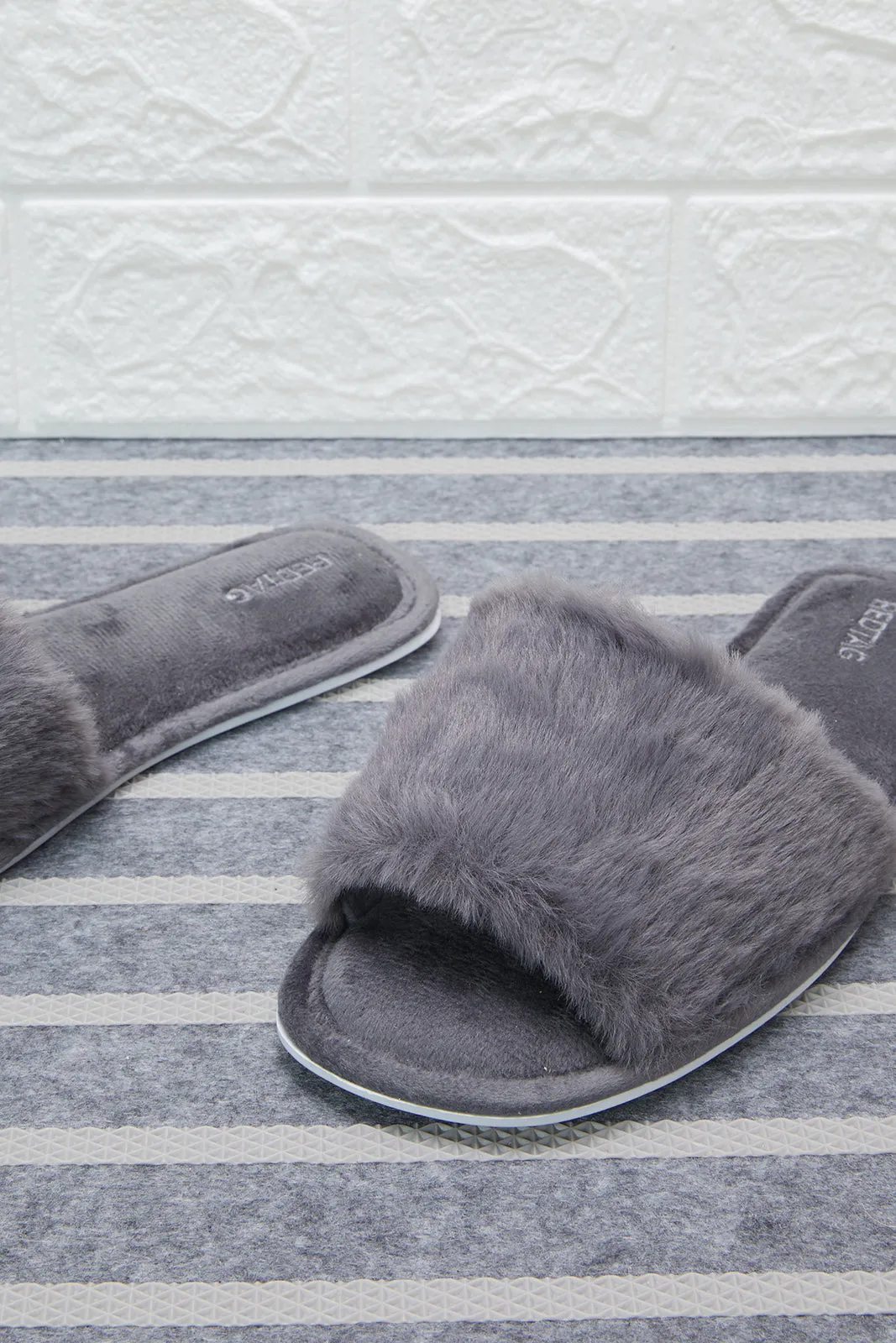 Women Charcoal Classic Slipper