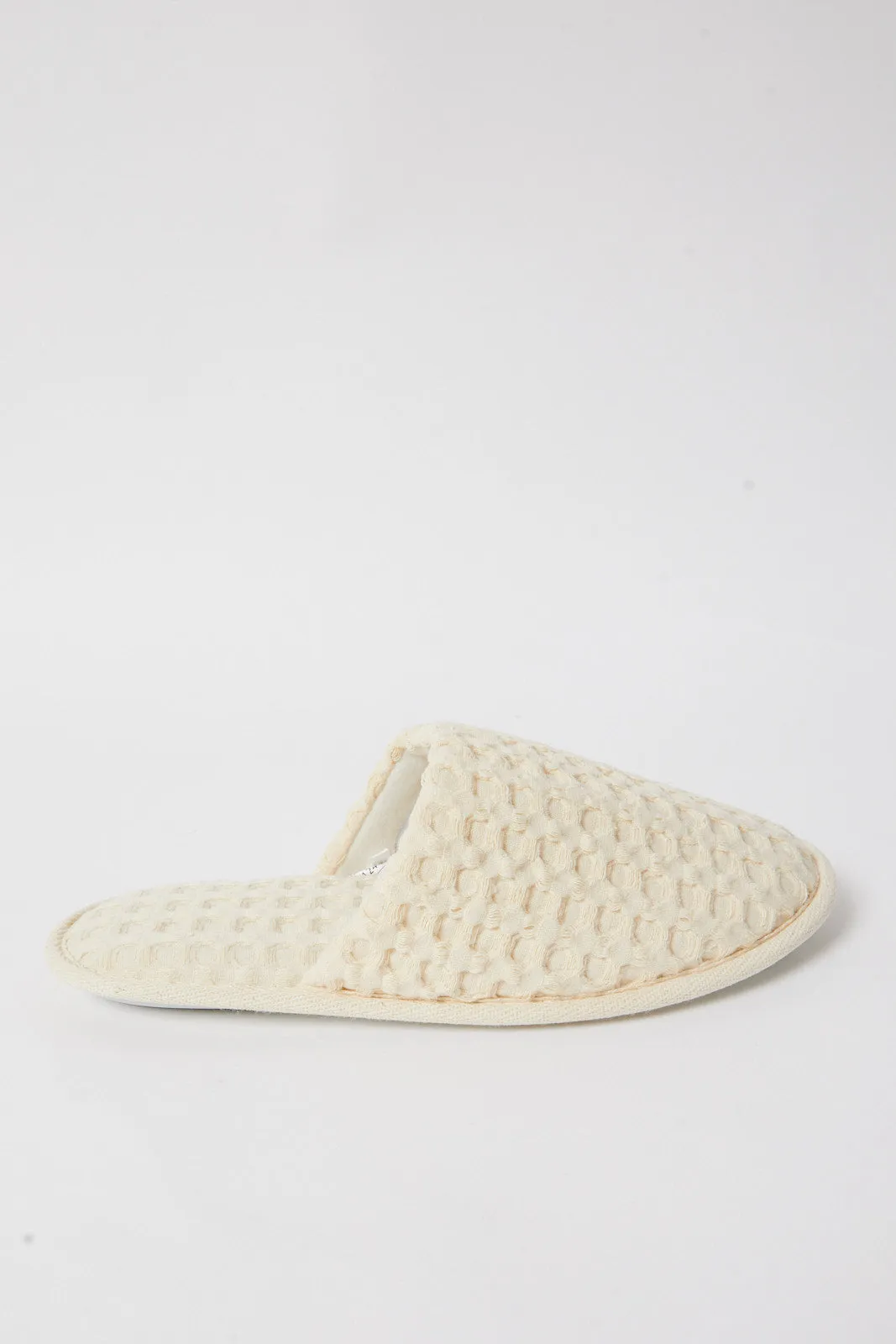 Women Ivory Textured Slipper